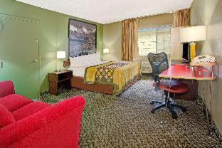 Super 8 By Wyndham Wheat Ridge/Denver West Chambre photo